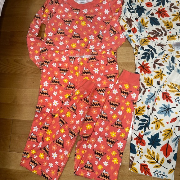 Hanna Andersson - 2 Sets of Girls Size 12 (150 cm) Pajamas - Picture 5 of 10